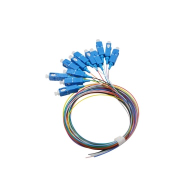 FTTH 12 cœurs personnalisés SC UPC APC Mode unique codé codé à fibre optique Pigdail