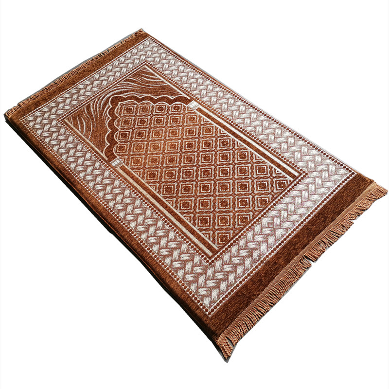 Prayer Rug With Rufted Carpets Jpg