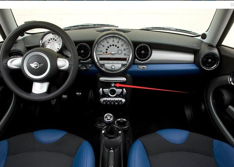 Original Mini Cooper with CD knob