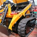 Trek kompak skid steer loader crawler