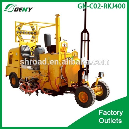 GENY brand middle size driving hot-melt road marking machine for long distance road project