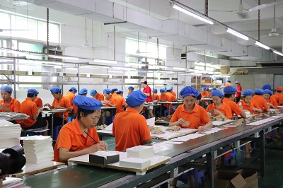greeting-card-factory-production