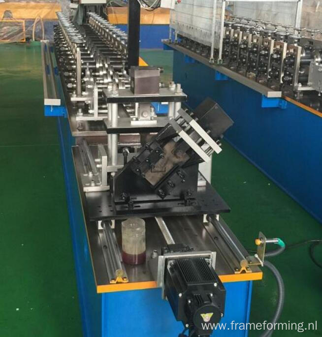 Suspended ceiling channel making machine