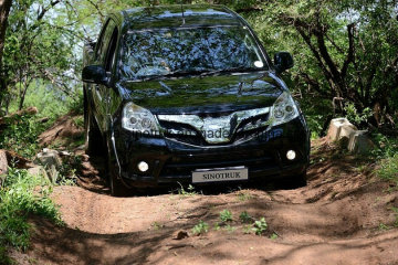 Top Quality Hilux Vigos Model Thunder Pickup Pick-up Car of 4X2 4X4
