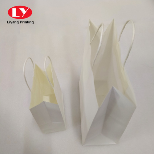 Kläderförpackning Vit Kraft Paper shoppingväska grossist