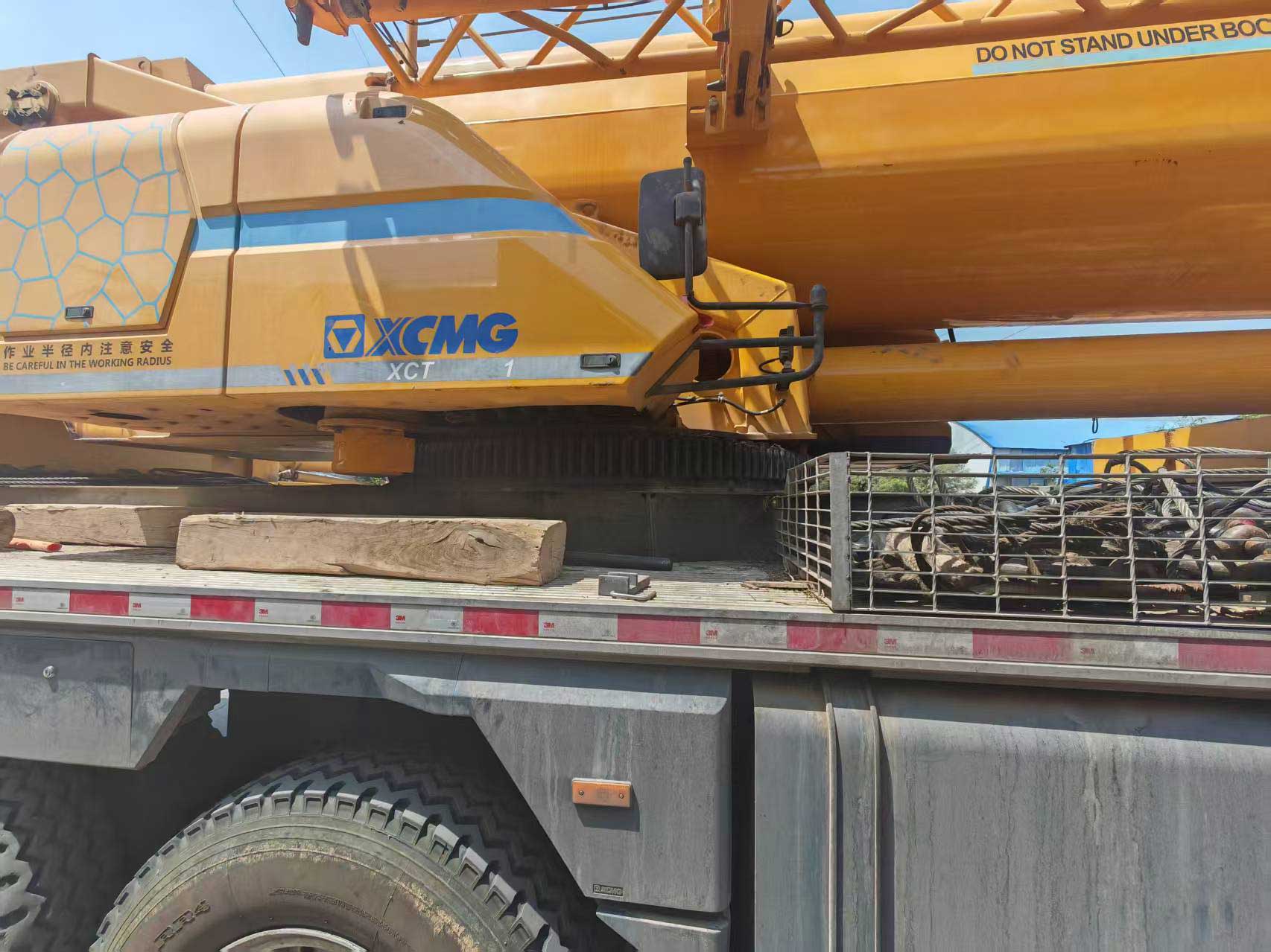 Detailed-shot-of-used-crane-XCT80L6-I Detailed-shot-of-used-crane-XCT80L6-I