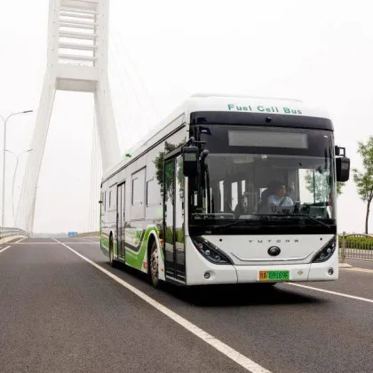 Long-Endurance 12m Hydrogen Fuel Cell Bus