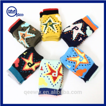 YH hot sell custom knitting Children's pentagram gloves