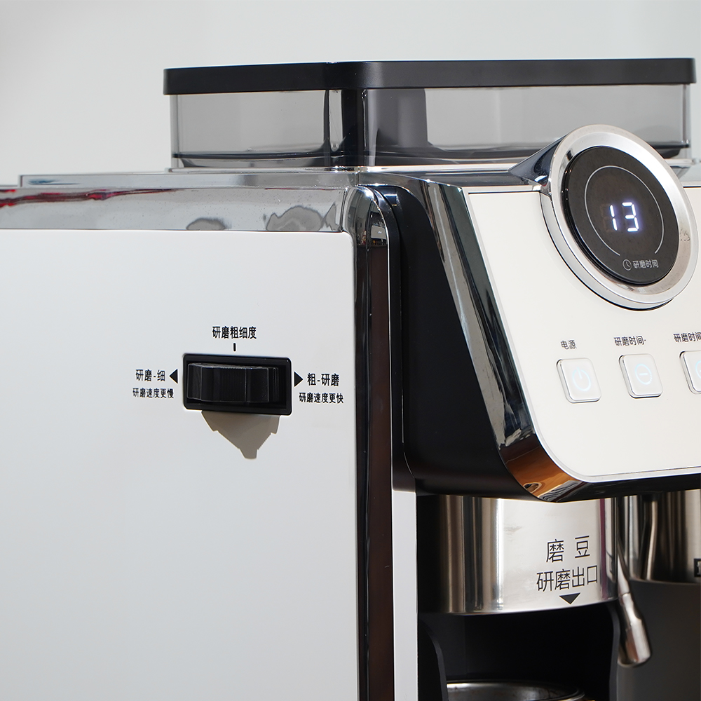 Coffee Machine With Grinder