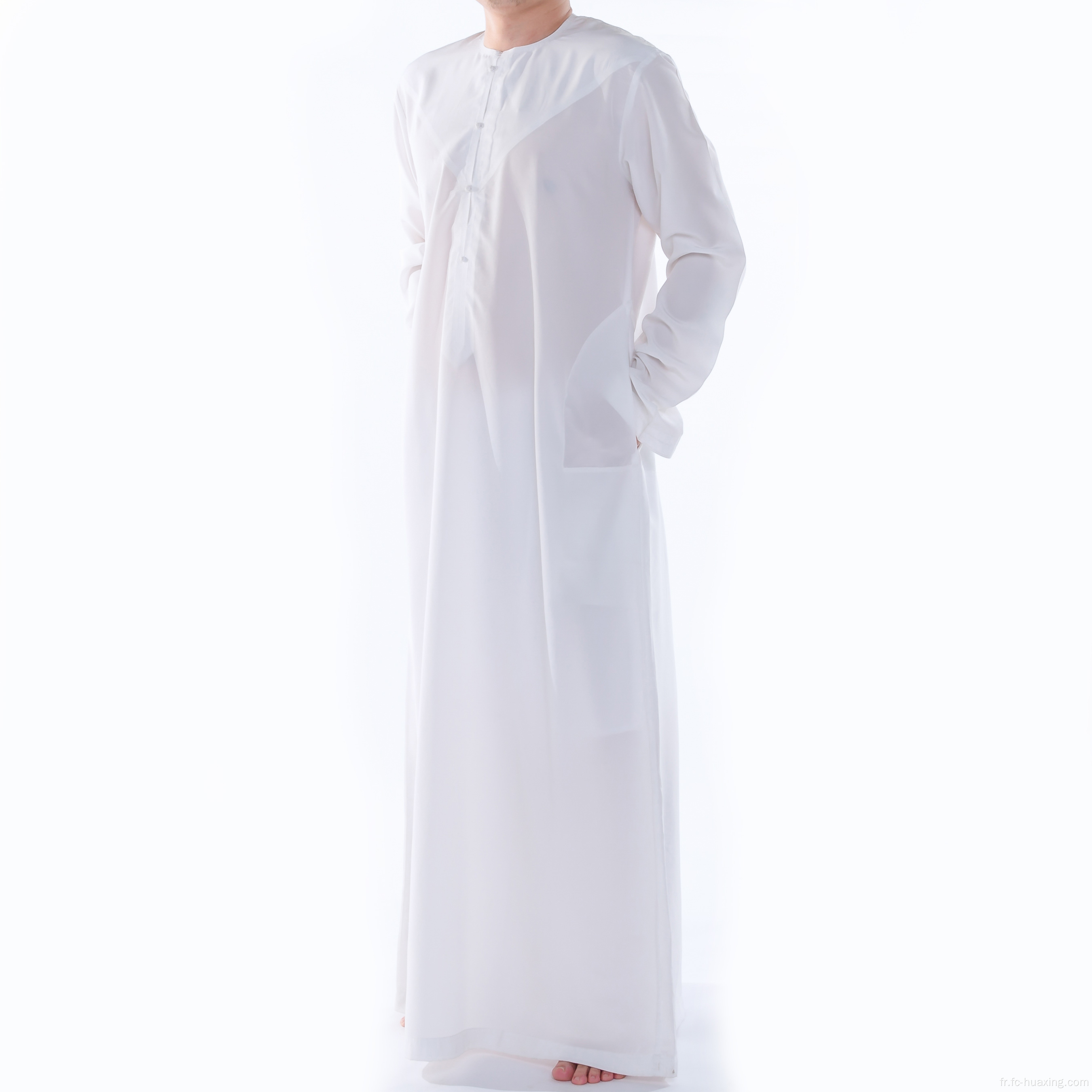 Robes arabes vêtements liturgiques de couleur pure de couleur musulmane