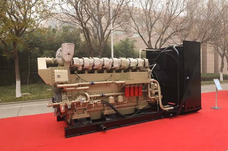 Top Quality Water Cooled Marine Diesel Engine 4000KW-8000KW