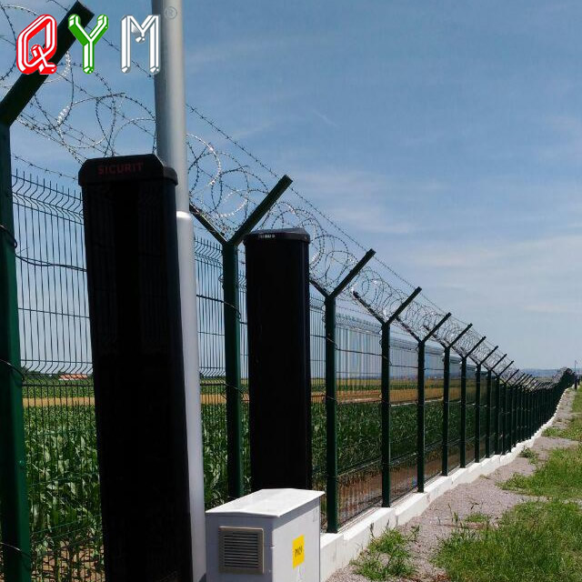 Chaîne de clôture de l'aéroport y après la clôture de la fixation de la prison