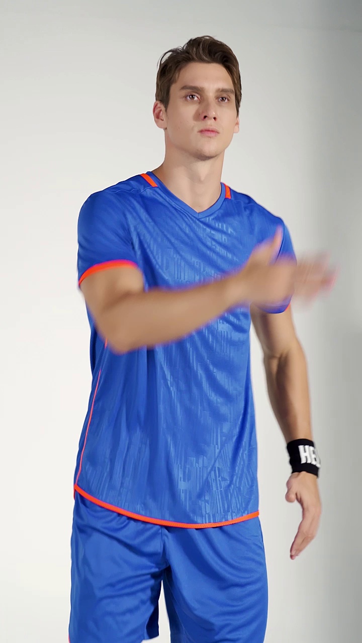 Cheap Quick Dry Unisex Sportswear Football Uniform