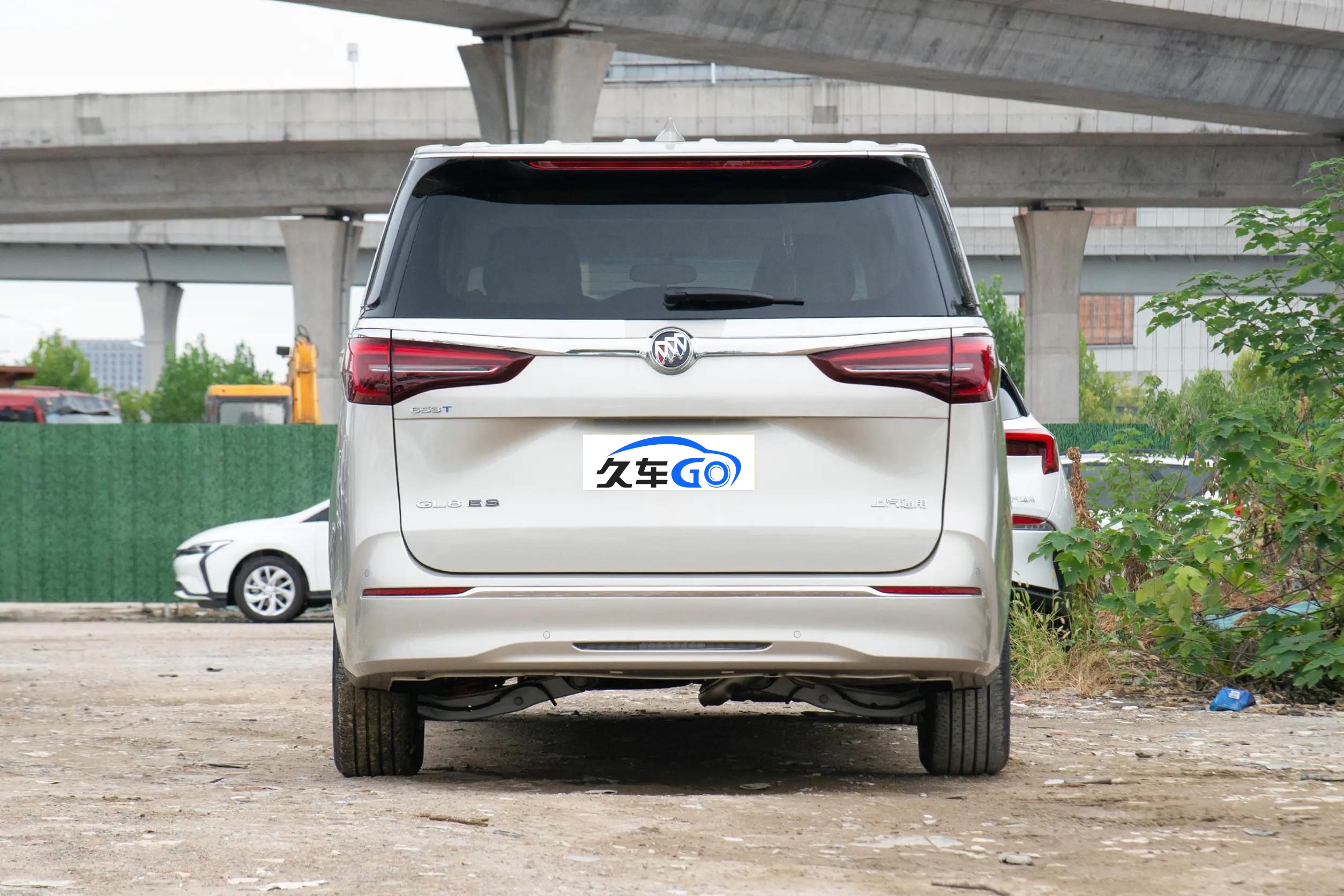 MPV Buick Gl8 family use