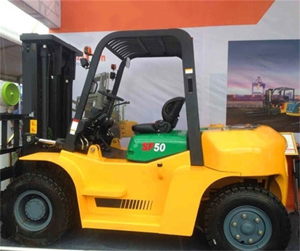 Forklift Truck 5 တန် ISUZU အင်ဂျင်အစိုင်အခဲ Tire