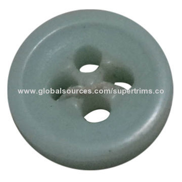 Four Holes Plastic Button, Various Sizes and Colors are AvailableNew