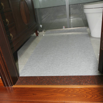 Tapis de protection de plancher de salle de bains en carrelage absorbant adhésif