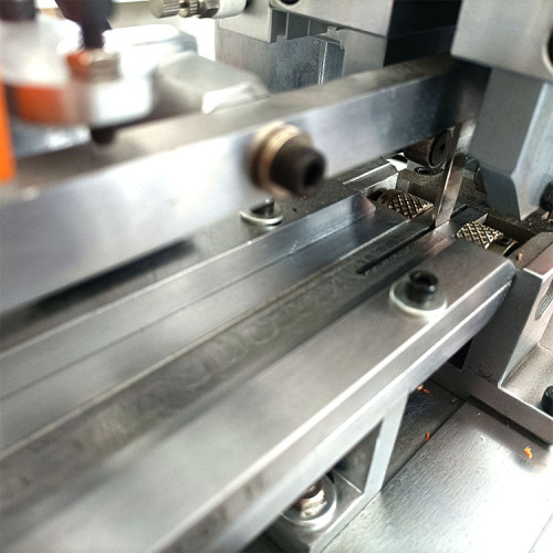 Automatic Plastic Zipper Ultrasonic Open End Cutting Machine