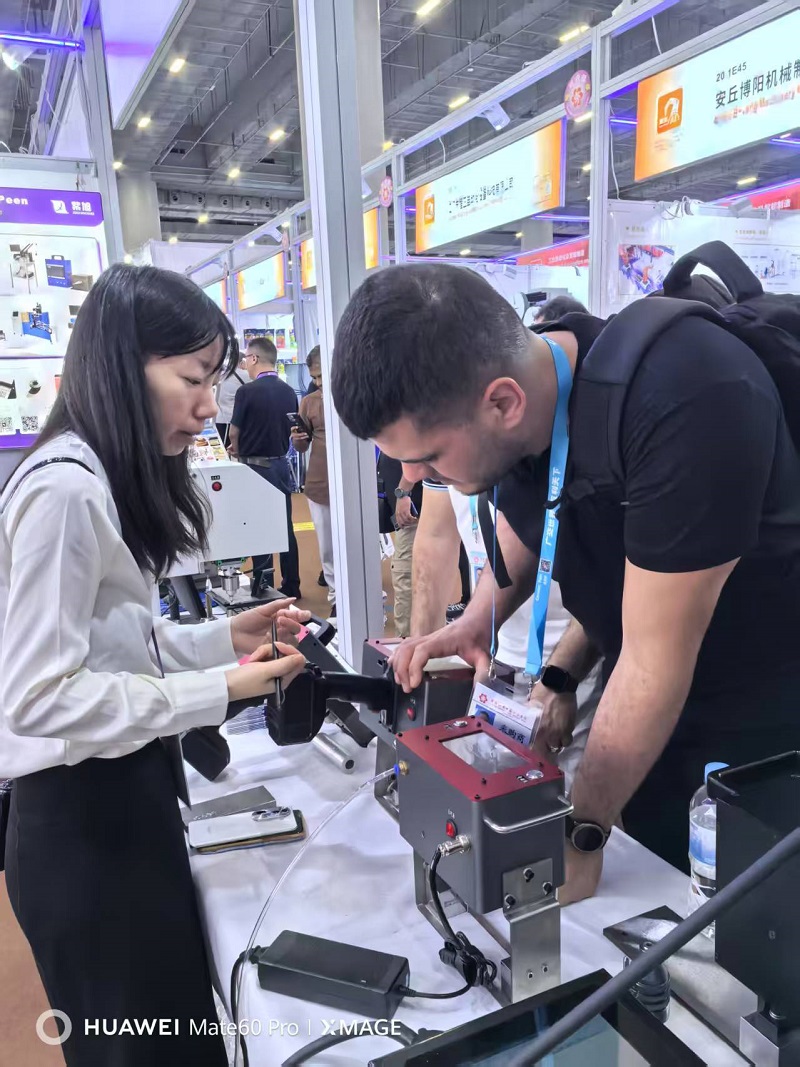 The 139th Canton Fair! Chuke Intelligent's Booth is a Huge Hit, Multiple Laser Equipment Products Attract Customers
