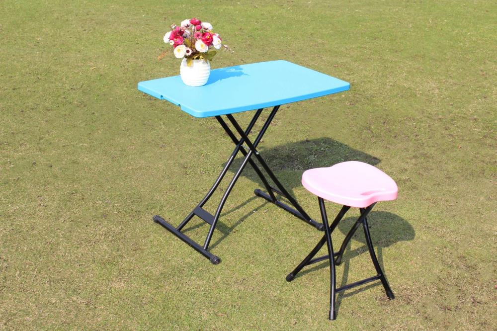 Table de pliage en plastique en ligne