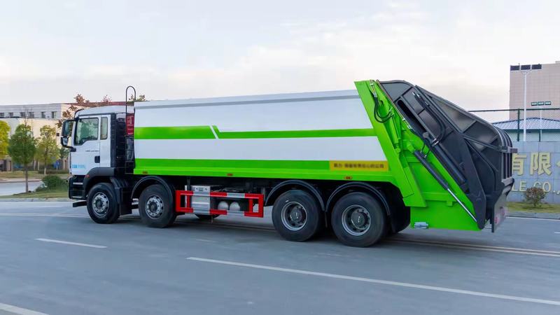 Compressed Rubbish Vehicle 7 Jpg