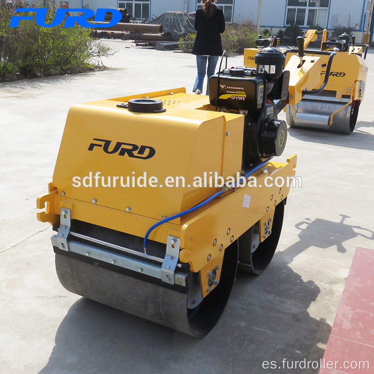 Doble tambor a pie detrás del compactador de rodillos (FYLJ-S600C)