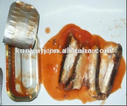 canned sardines in brine in club can