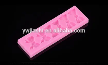 Three kind of bow cake baking