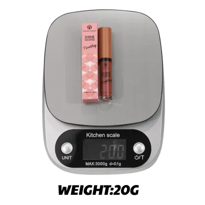 Fine Flash Lip Gloss - 8 Color Pearlescent Lip Glaze