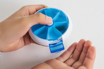 Promosi plastik 7-hari memutar pil kotak