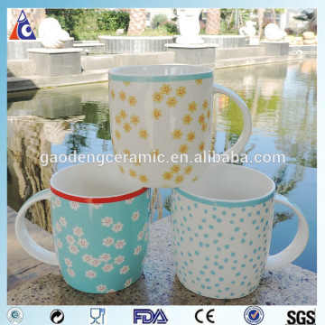Custom 2016 latest fashion high quality any colorful ceramic mugs coffee cup