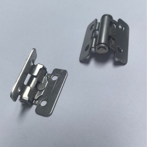 مفصلات معدنية آمنة لأبواب الخزانة