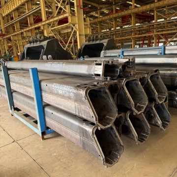 Автокран с одной секцией выносной опоры