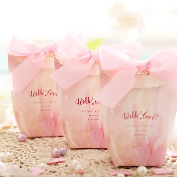 Small pink fancy indian gift boxes