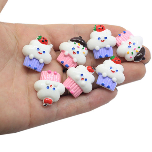 Kawaii Cartoon Happy Cupcake Résine Flatback Cabochons Belle Fruit Ice Cream Cone Slime Charmes Pour Cheveux Bow Center Decoration