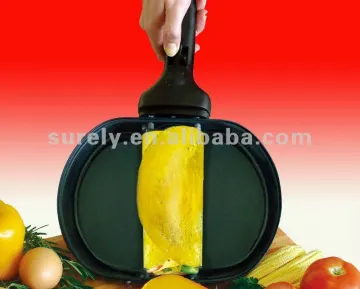 Aluminum die casting flipping omelet pan