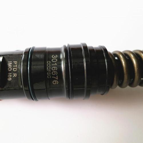 Cummins KTA19 injector