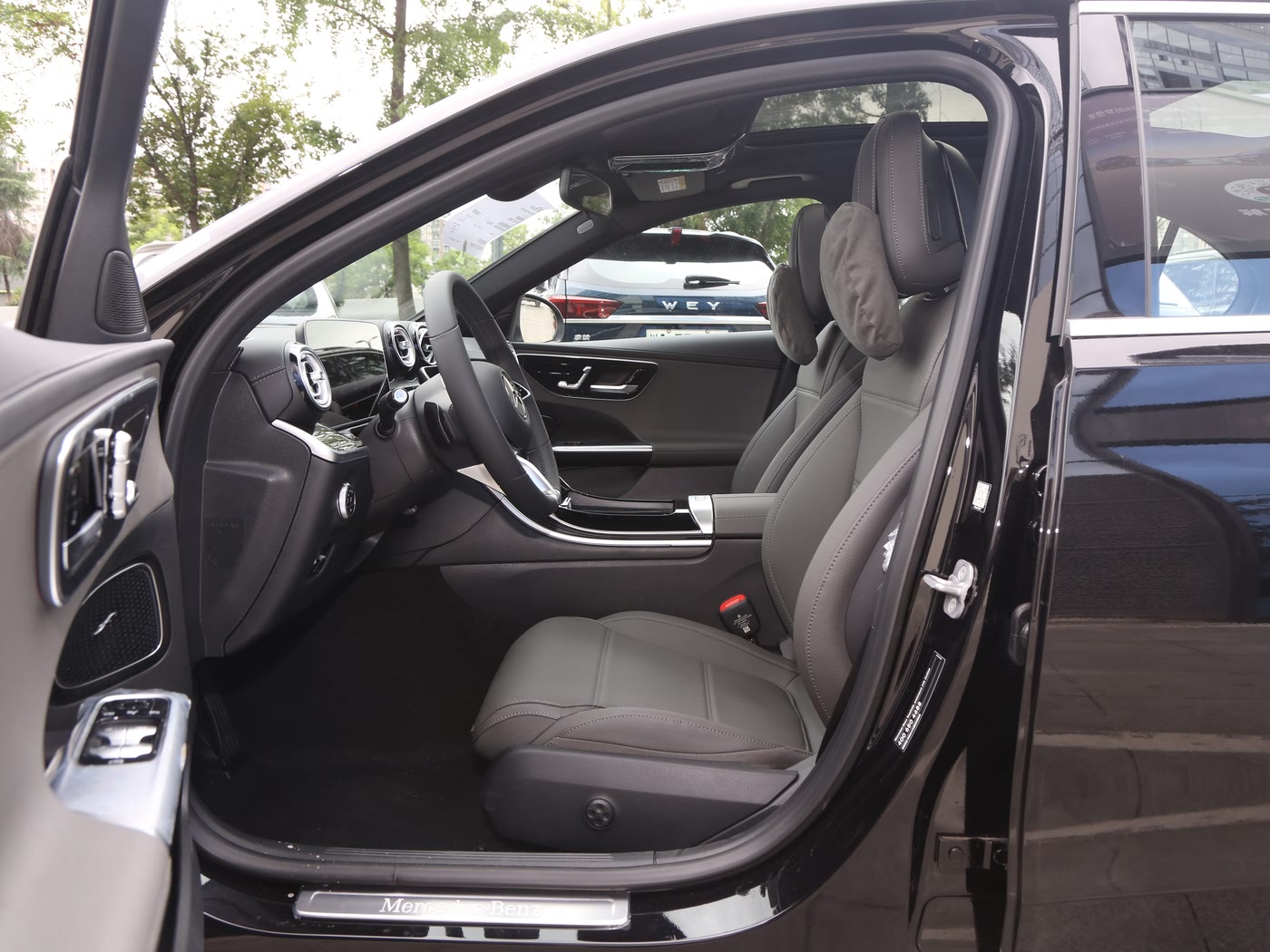 2025 Mercedes-Benz C-Class 260 L