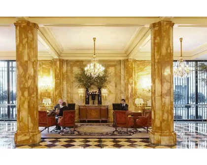 Sofitel Gold Marble: Bathroom and Countertop Tiles