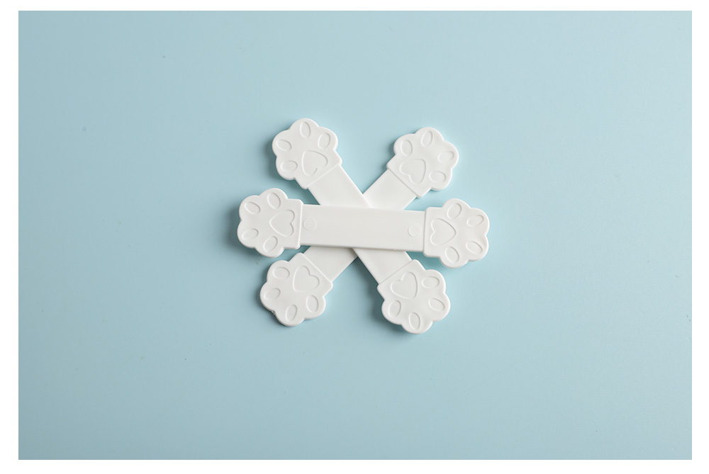 Bear Claw Stick Sign (4)