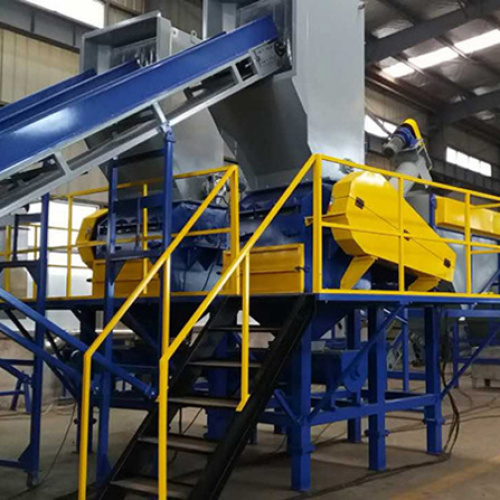 Automatic waste plastic bottle washing granulator