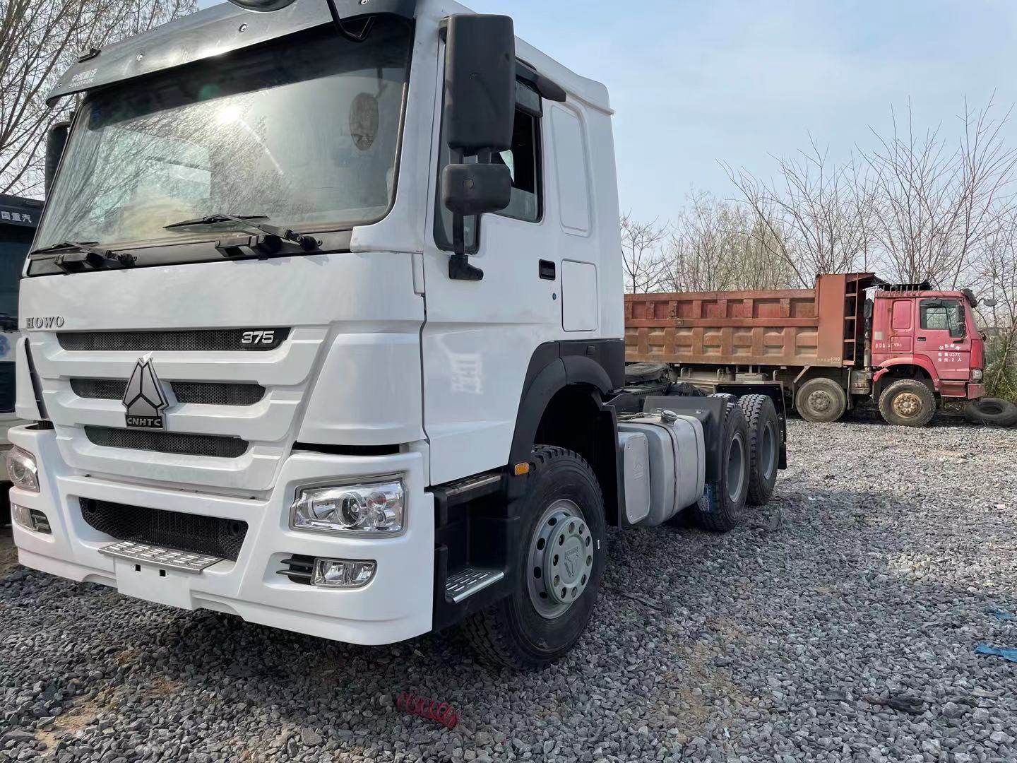 RHD tractor truck