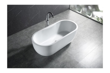 Modern elegant elliptical bathtub