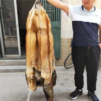 China factory wholesale Wild Arctic Red Fox Pelt Tanned Red Fox Hides