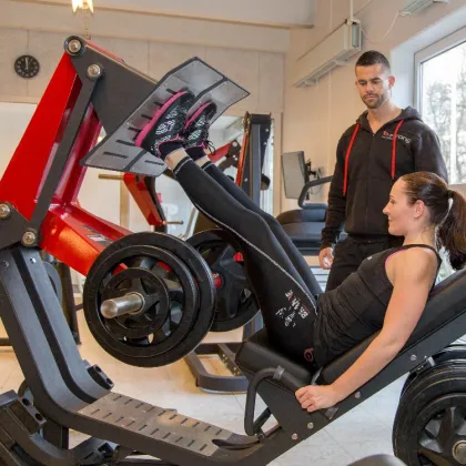 Commercial Gym Equipment: Free Weight Strength Equipment & Plate Loaded Gear - Leg Press Machines