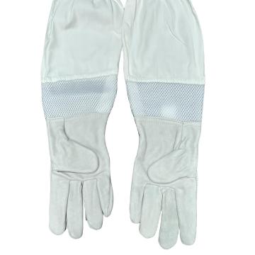 Half-Ventilated Sheepskin Gloves: A Beekeeper's Tool for Sting Prevention