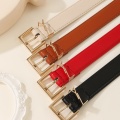 Sophisticated Beige Belt with Refined Buckle Design