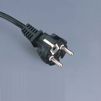 Europe Standard VDE Approved Three-Pole with Earthing Plug