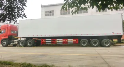 CLW Semitrailer refrigerator truck