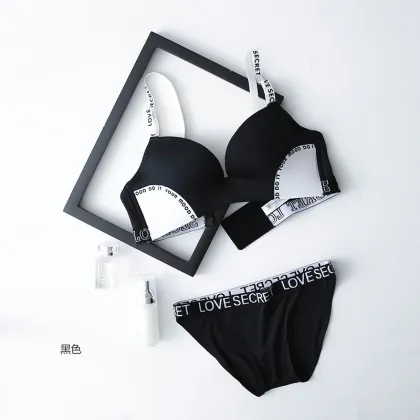 Custom Logo Love Secret Letter Fashion 32A-B Cup Wireless Comfort Adjustable Bra and Panties Set